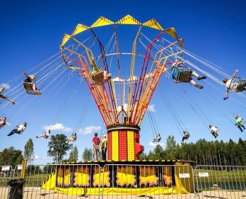 Atrakcija chain carousel