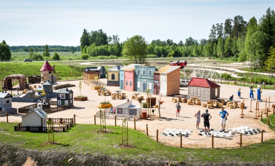 “Emergency Brigade” kids play town
