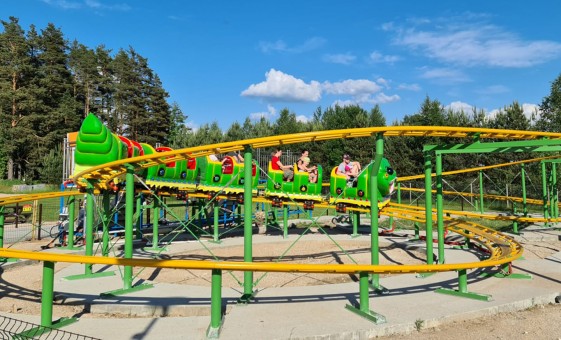 Atrakcija гусеница