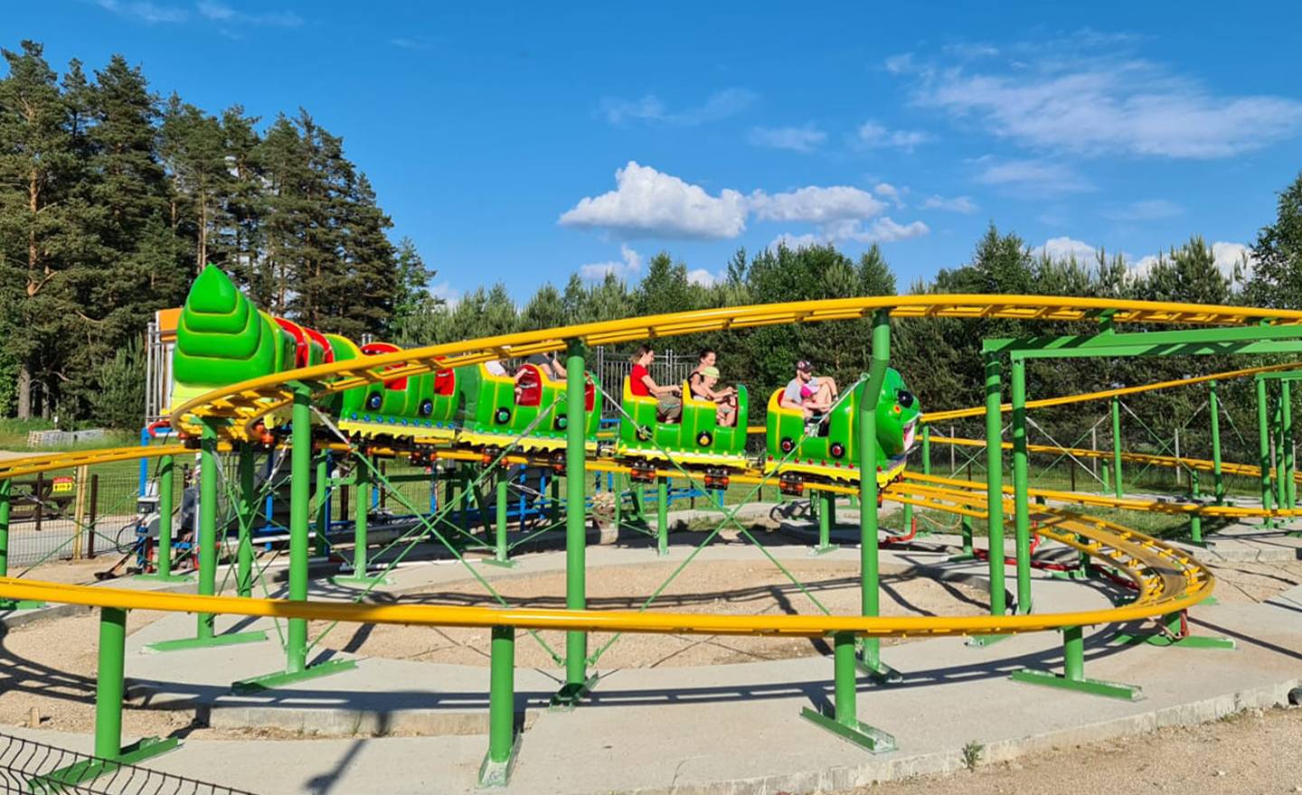 Atrakcijas « AB park - Izklaides parks Avārijas brigāde