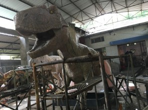 ABpark dinozauru tapšanas process