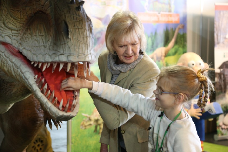 Izklaides parks “Avārijas Brigāde” pārsteidz Balttour 2017 apmeklētājus ar draudzīgo dinozauru Rūdi