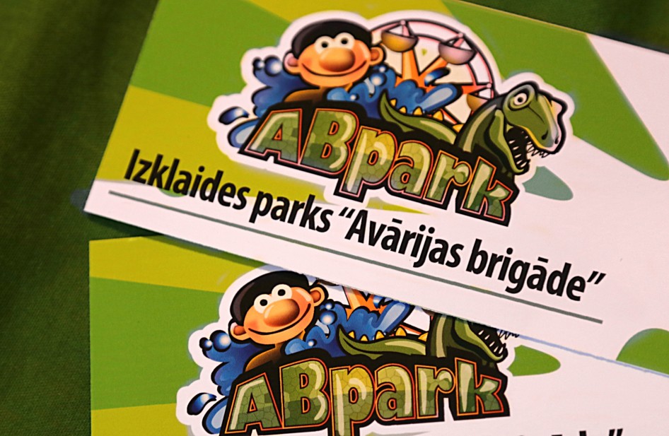 Izklaides parks "Avārijas brigāde" izlozējis vēl 30 ieejas kartes uz parku!