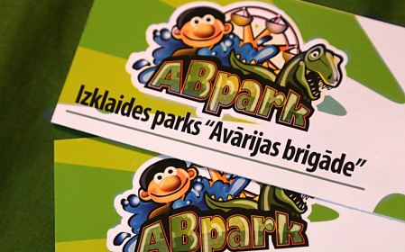 Izklaides parks "Avārijas brigāde" izlozējis vēl 30 ieejas kartes uz parku!