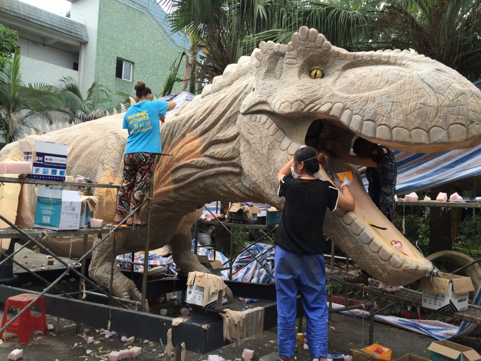 Vai tu zini kā top kustīgie dinozauri?