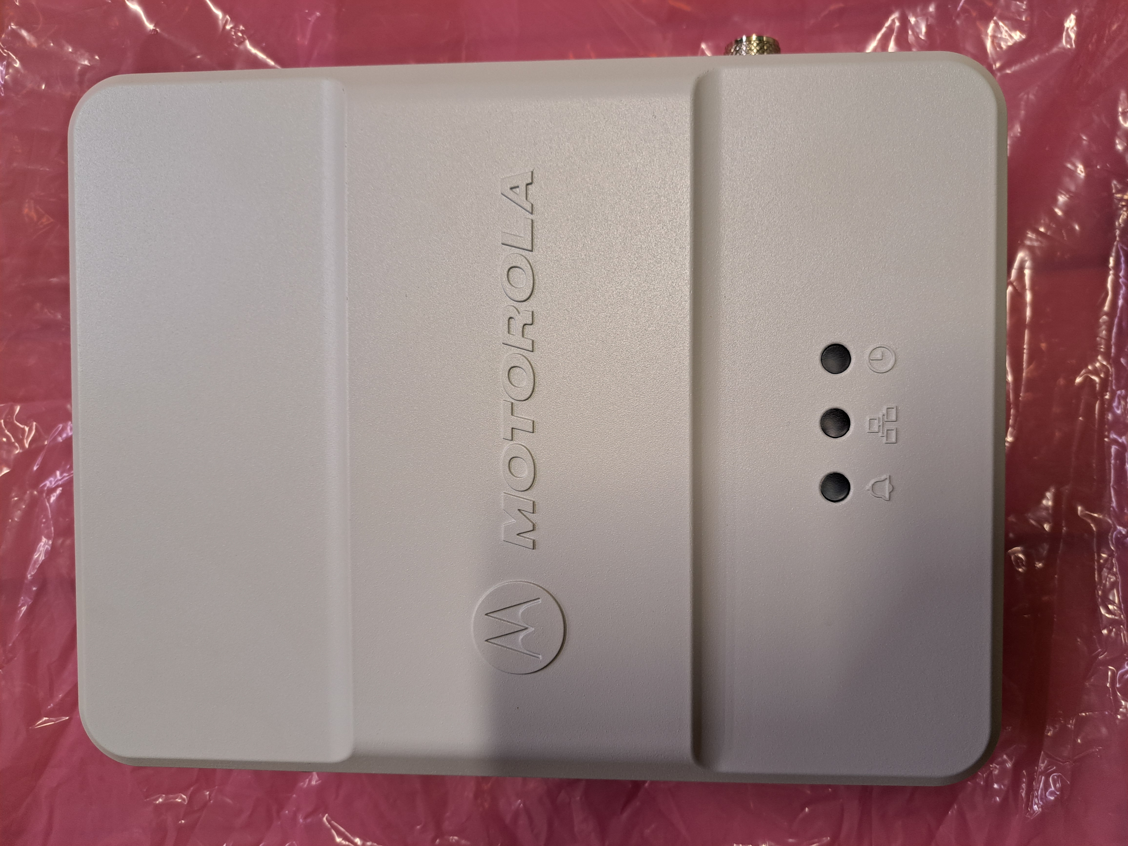 Motorolla SLR1000 UHF retranslators